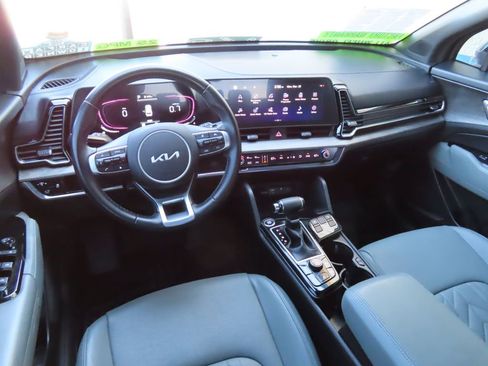 Certified 2023 Kia Sportage X-Line w/ X-Line Premium Package image 4