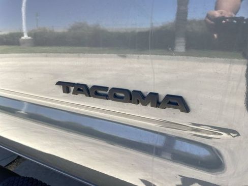 Used 2015 Toyota Tacoma PreRunner w/ TRD Sport Package RWD image 29
