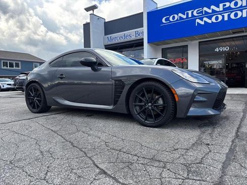 Used 2023 Toyota GR86 Premium w/ ALL Weather Mat Package (TMS) image 2