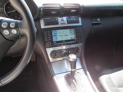 Used 2006 Mercedes-Benz C 230 Sedan image 13