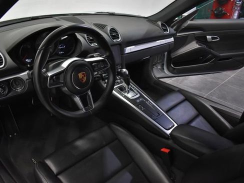 Used 2018 Porsche 718 Cayman S RWD image 15