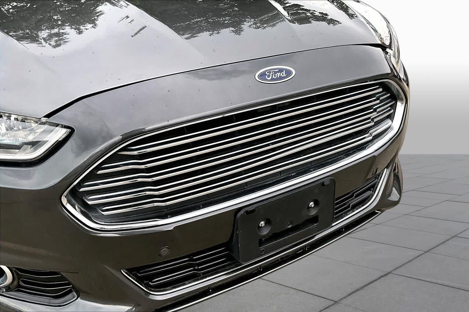 Used 2015 Ford Fusion Titanium FWD image 30