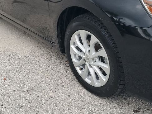 Used 2019 Nissan Sentra SV image 5