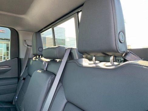 New 2026 GMC Sierra 1500 SLT w/ SLT Premium Plus Package image 11