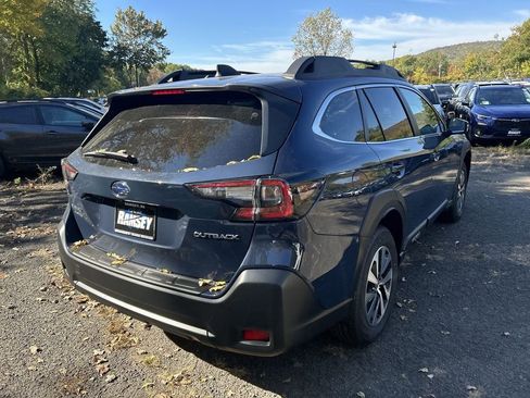 Certified 2025 Subaru Outback Premium AWD/4WD image 8