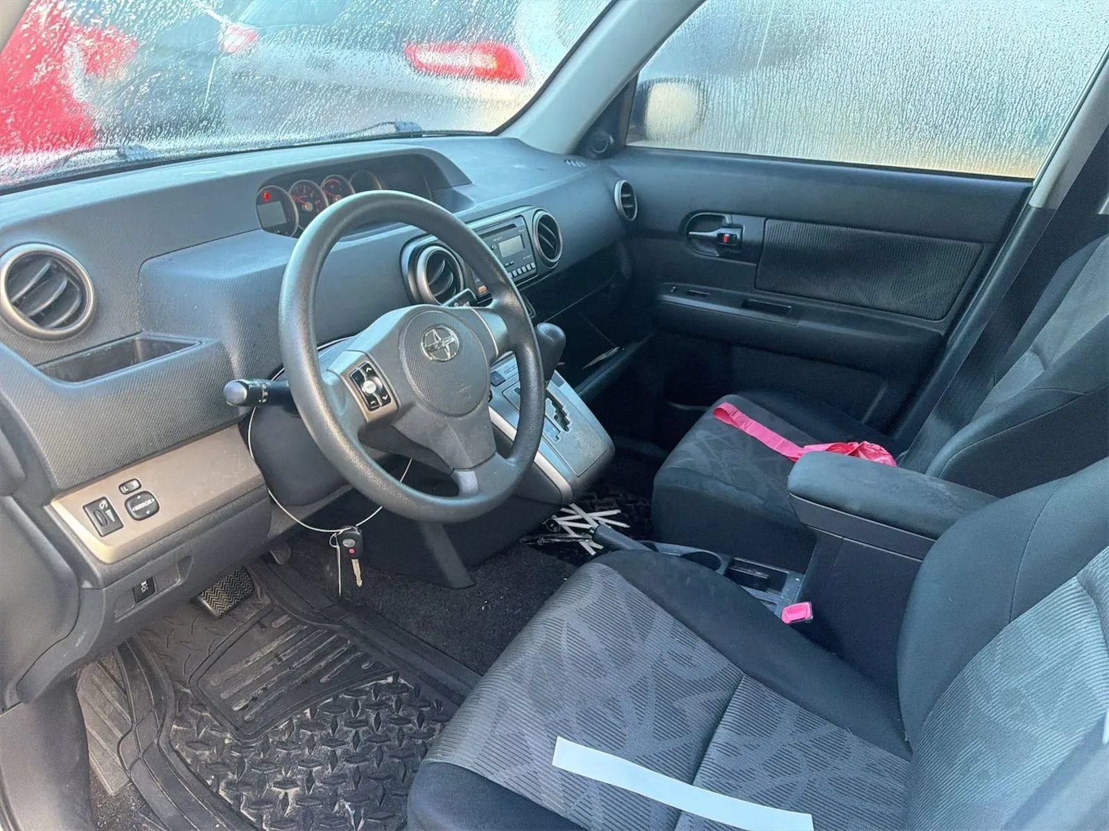 Used 2013 Scion xB FWD image 3