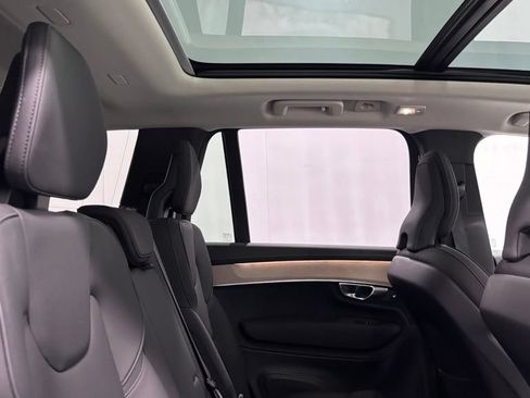 Certified 2026 Volvo XC90 B6 Plus AWD/4WD image 25