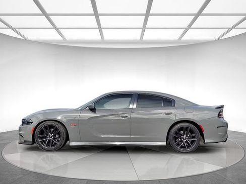 Used 2019 Dodge Charger Scat Pack w/ Plus Group RWD image 7