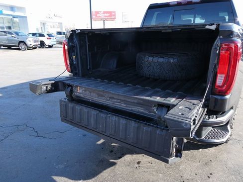 Used 2023 GMC Sierra 1500 AT4 w/ AT4 Premium Package image 7