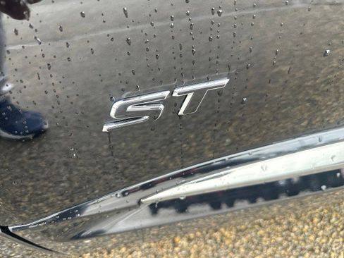 New 2025 Buick Envision Sport Touring image 15