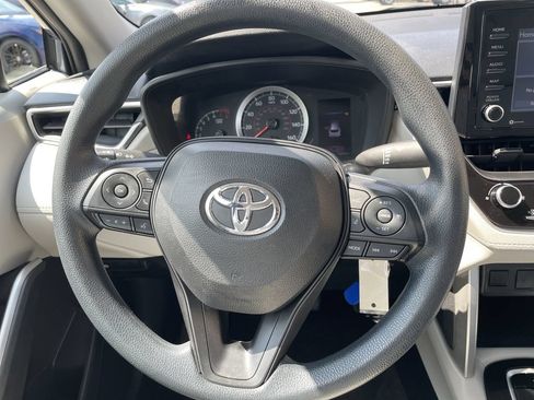 Used 2022 Toyota Corolla Cross L AWD/4WD image 16