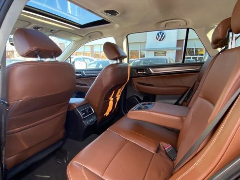 Used 2019 Subaru Outback 3.6R Touring w/ Popular Package #3A image 19