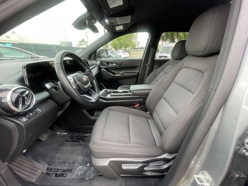 Used 2025 Chevrolet Equinox LT image 27