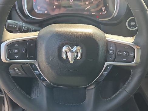 Used 2025 RAM 1500 Big Horn AWD/4WD image 27