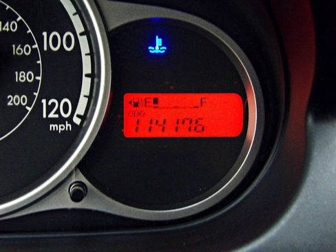 Used 2013 MAZDA MAZDA2 Sport FWD image 14