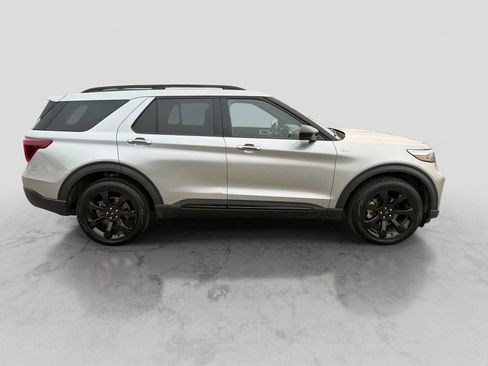 Certified 2024 Ford Explorer ST-Line w/ Class IV Trailer Tow Package AWD/4WD image 7