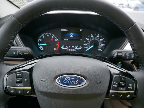 Used 2022 Ford Escape SEL image 25