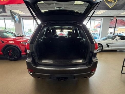 Used 2020 Jeep Grand Cherokee Overland AWD/4WD image 17