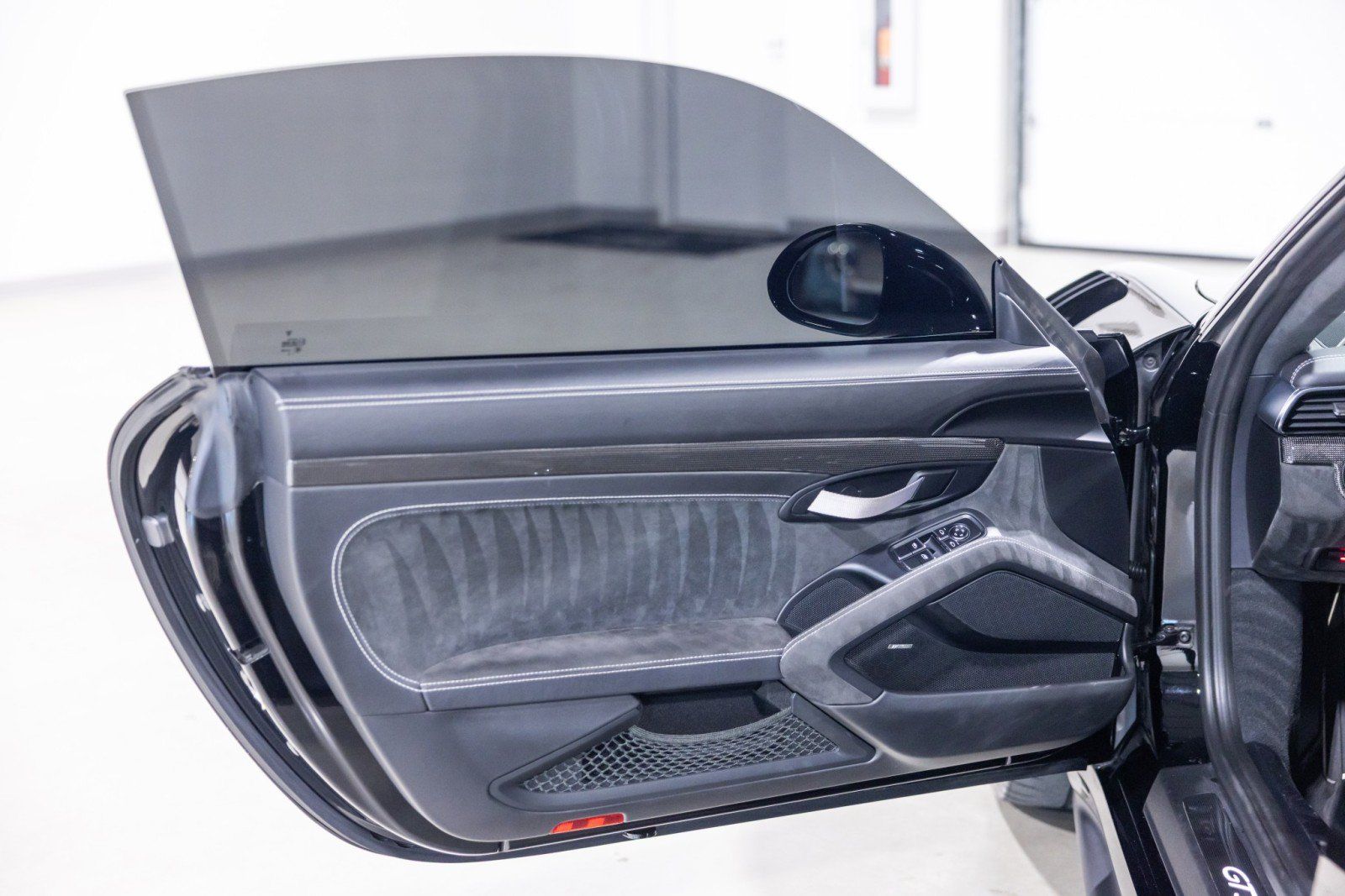 Used 2019 Porsche 911 GT3 RS RWD image 29
