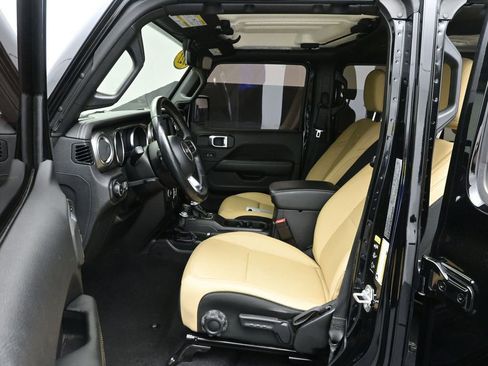 Used 2021 Jeep Wrangler Unlimited Sahara image 13