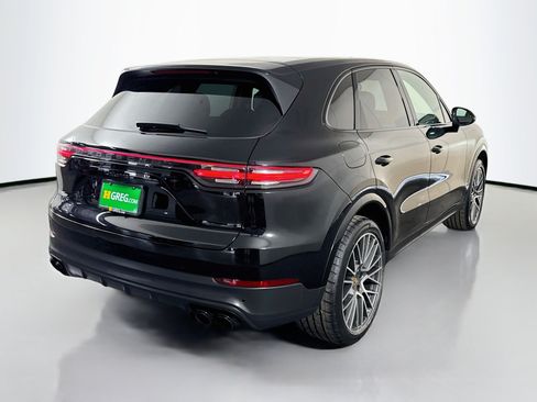 Used 2023 Porsche Cayenne Platinum Edition AWD/4WD image 10