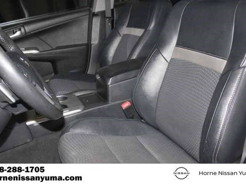 Used 2012 Toyota Camry SE image 4