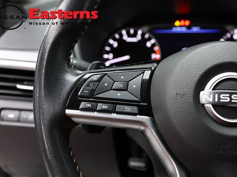 Used 2024 Nissan Altima 2.5 SR FWD image 15