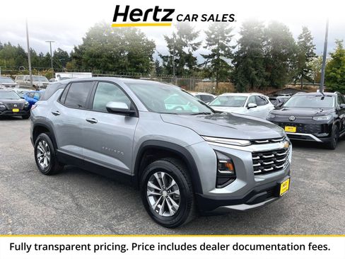 Used 2025 Chevrolet Equinox LT FWD image 1