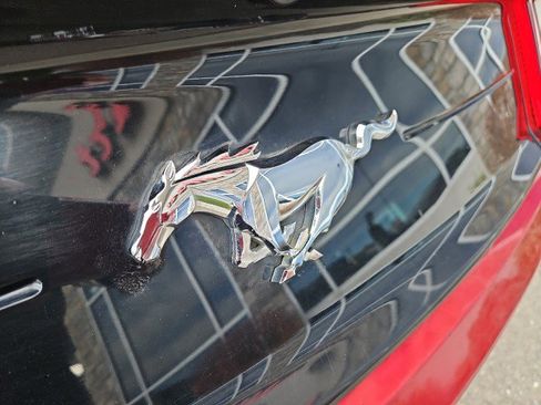 Used 2018 Ford Mustang Coupe image 20