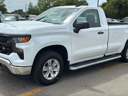 Certified 2025 Chevrolet Silverado 1500 W/T image 3