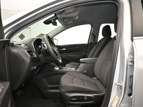 Used 2021 Chevrolet Equinox LT image 11