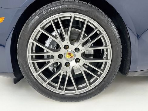 Certified 2023 Porsche Panamera 4 Platinum Edition AWD/4WD image 33