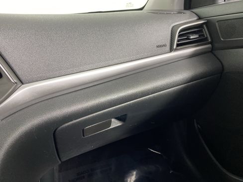 Used 2019 Hyundai Elantra SE w/ Cargo Package image 28