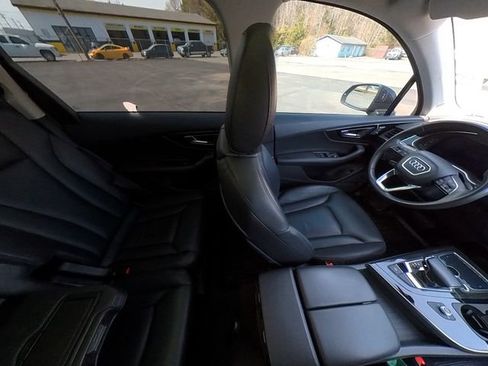 Used 2019 Audi Q7 3.0T Premium Plus w/ Premium Plus Package image 34
