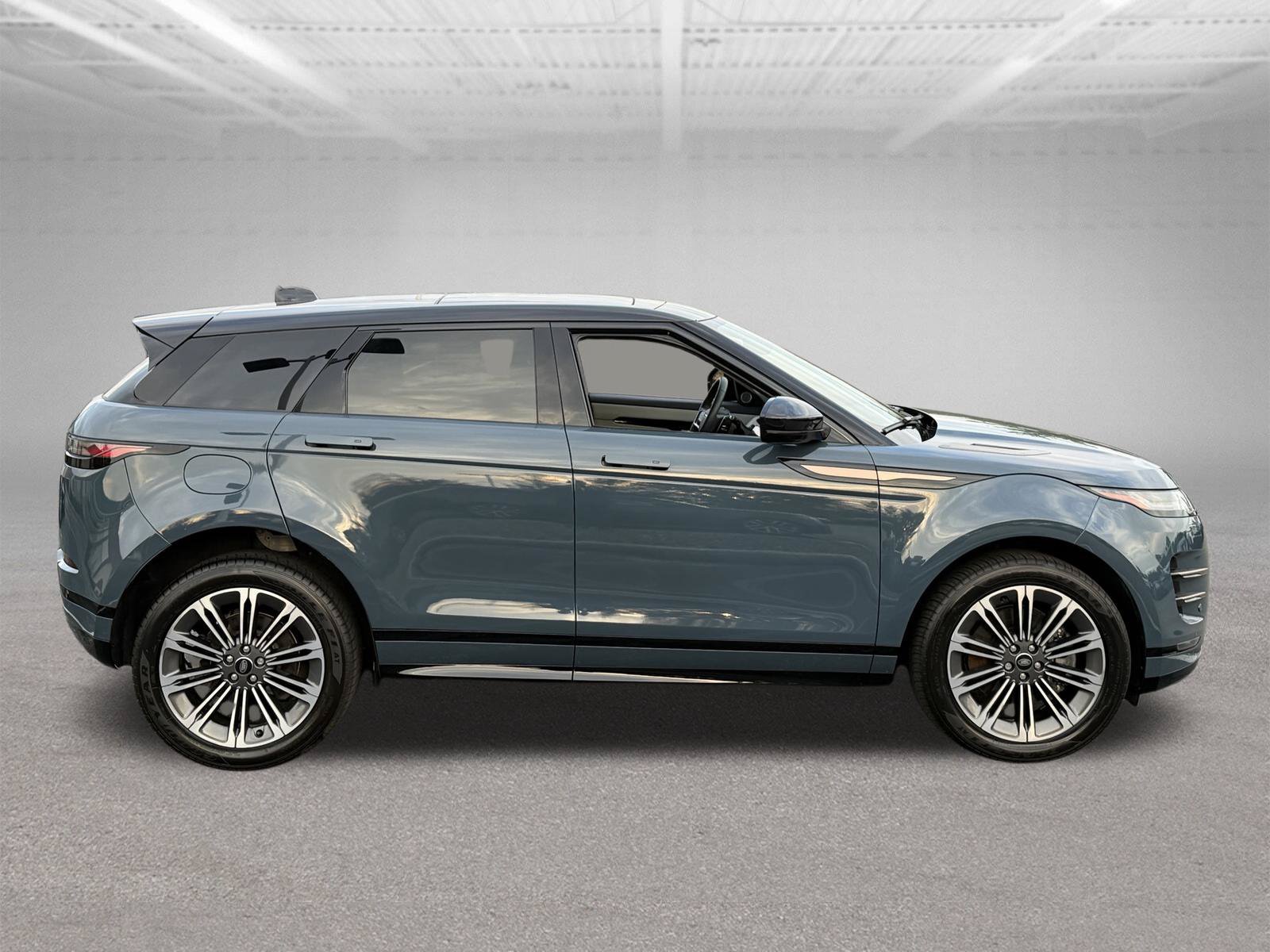 Used 2024 Land Rover Range Rover Evoque Dynamic SE AWD/4WD image 10