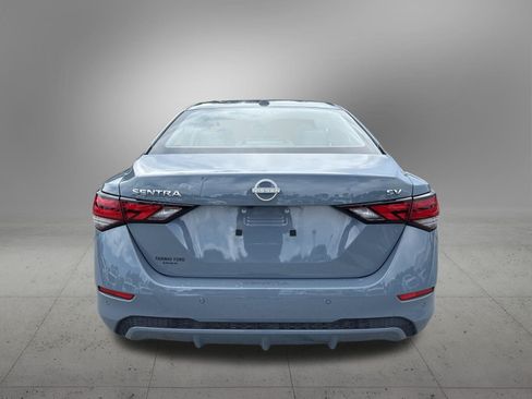 Used 2024 Nissan Sentra SV FWD image 8