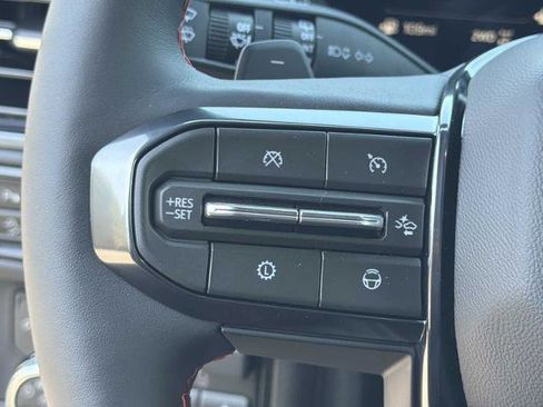 New 2026 GMC Yukon AT4 Ultimate AWD/4WD image 12