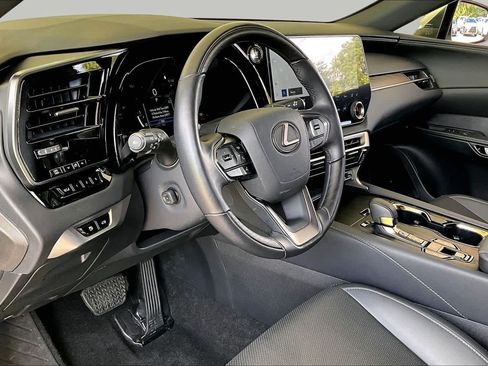 Used 2026 Lexus RX 350 Premium w/ Accessory Package (2T) FWD image 15