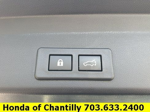 Used 2023 Subaru Ascent Limited AWD/4WD image 26