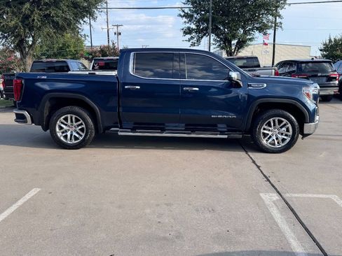 Used 2019 GMC Sierra 1500 SLT w/ SLT Premium Plus Package AWD/4WD image 4