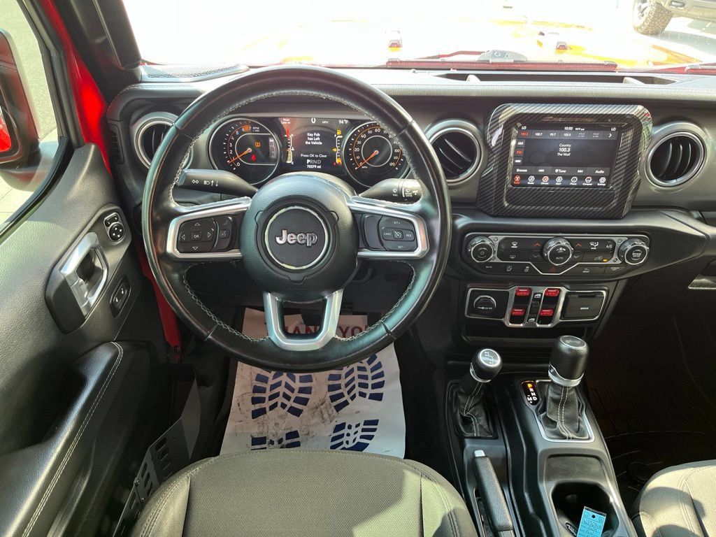 Used 2021 Jeep Wrangler Unlimited Sahara AWD/4WD image 13