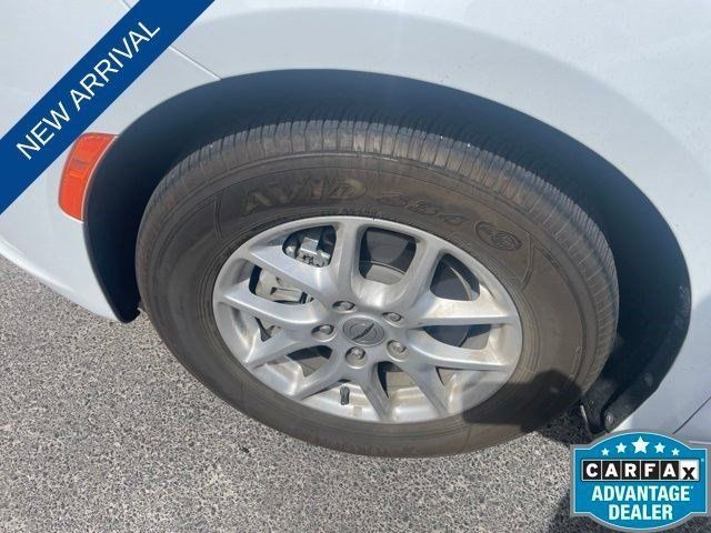 Used 2022 Chrysler Pacifica Touring-L FWD image 17