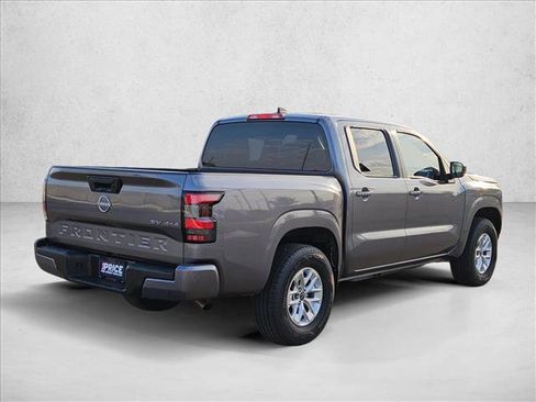 Used 2024 Nissan Frontier SV AWD/4WD image 6