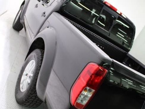 Used 2016 Nissan Frontier SV image 36