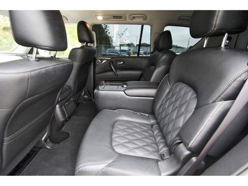 Used 2024 Nissan Armada Platinum w/ Captain's Chairs Package image 12