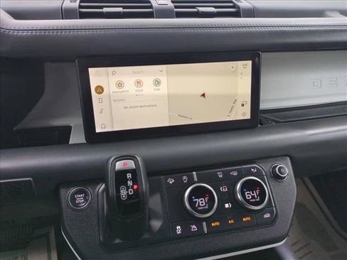 Used 2023 Land Rover Defender 110 SE image 15