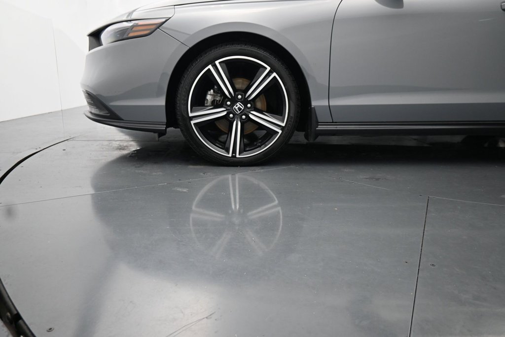 Used 2023 Honda Accord Sport image 15
