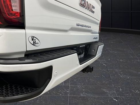 Used 2022 GMC Sierra 1500 AT4X image 40