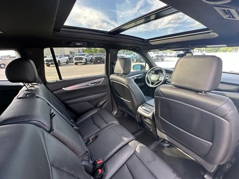 Used 2024 Cadillac XT6 Luxury AWD/4WD image 24