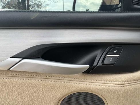 Used 2015 BMW X5 xDrive50i image 16